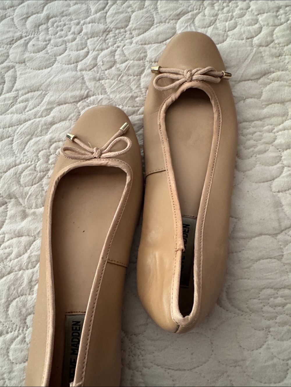 Steve Madden Nude/Tan Leather Ballet Flats with Bow